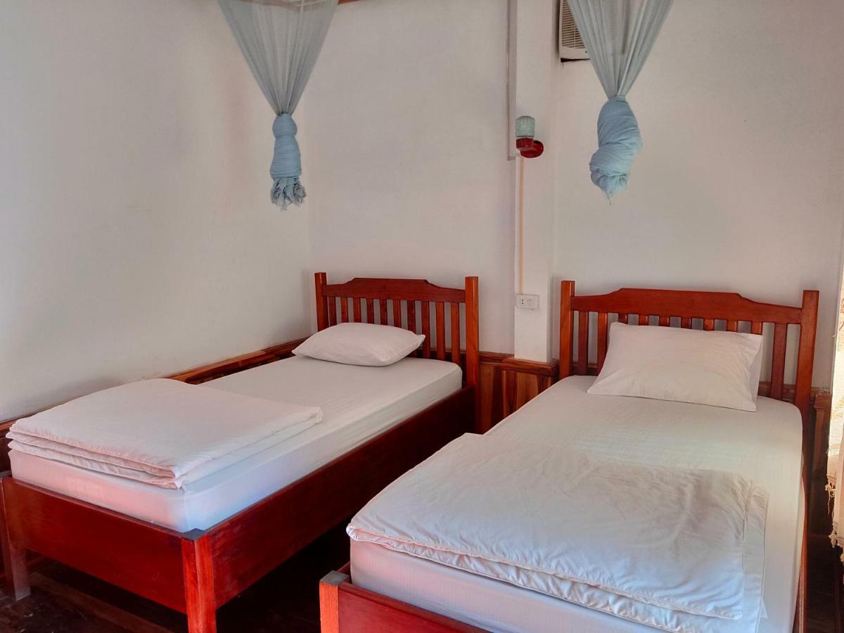 Sunset Bungalows & Gh Muang Ngoi Екстериор снимка